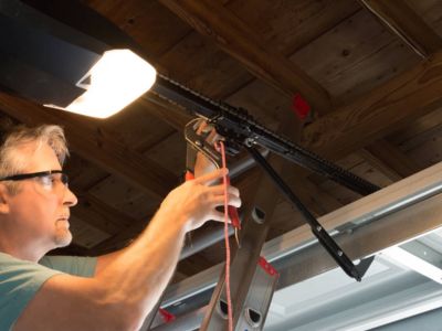 GARAGE DOOR TUNE-UP AND MAINTENANCE PLAN